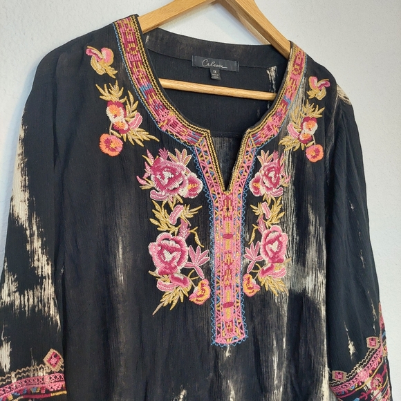 Calessa Floral Embroidered Bleached Tie DyeTop Size 1X‎ - Picture 2 of 9